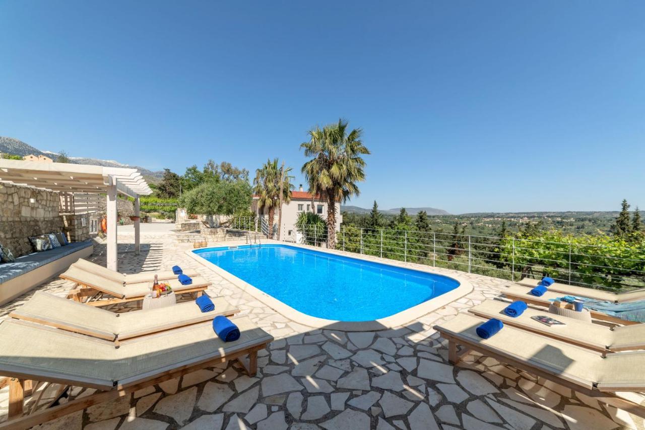 Villa Chrysallis With Heated Pool Georgioupoli Exteriör bild