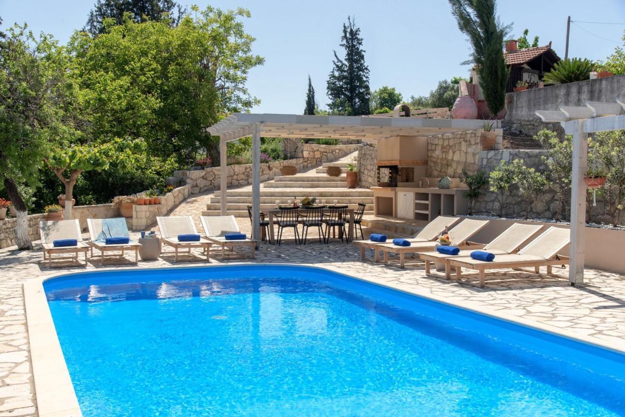 Villa Chrysallis With Heated Pool Georgioupoli Exteriör bild
