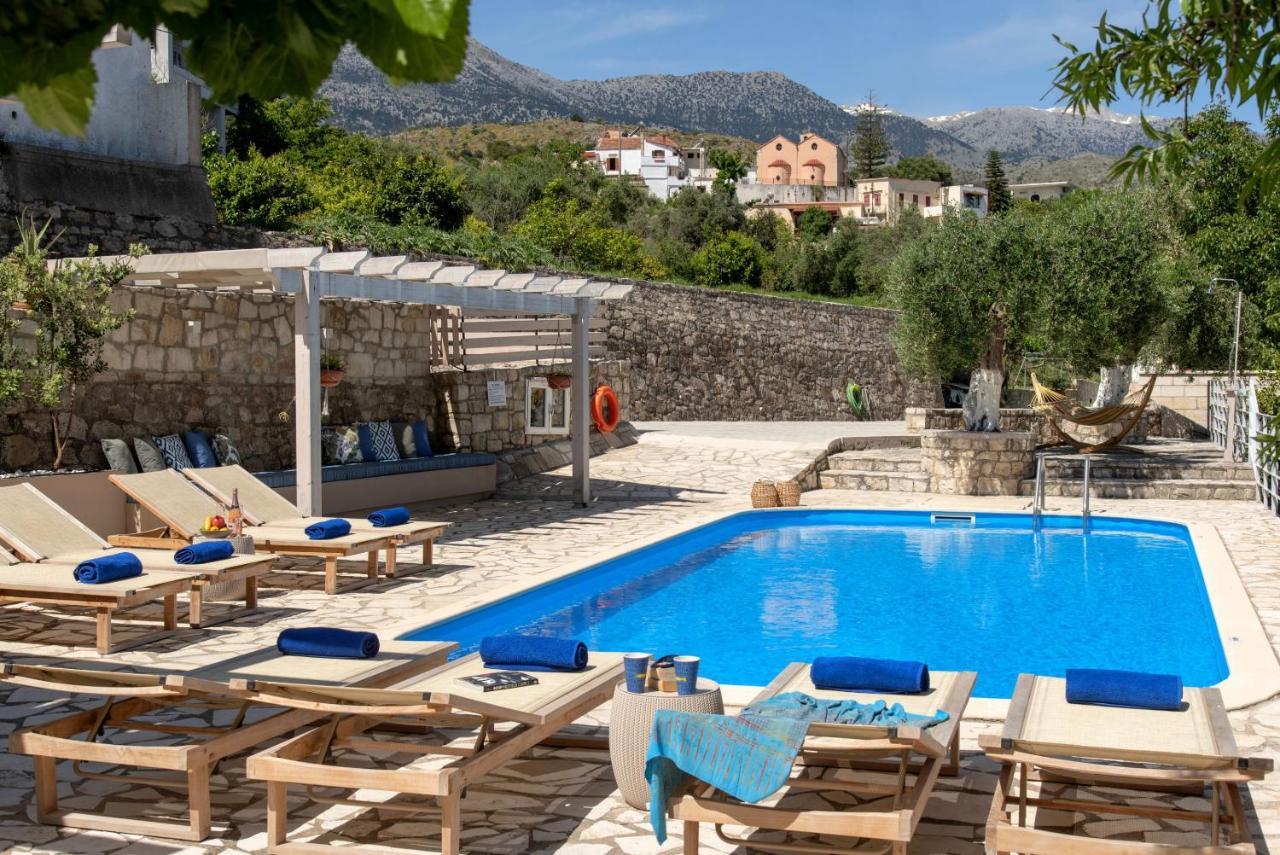 Villa Chrysallis With Heated Pool Georgioupoli Exteriör bild