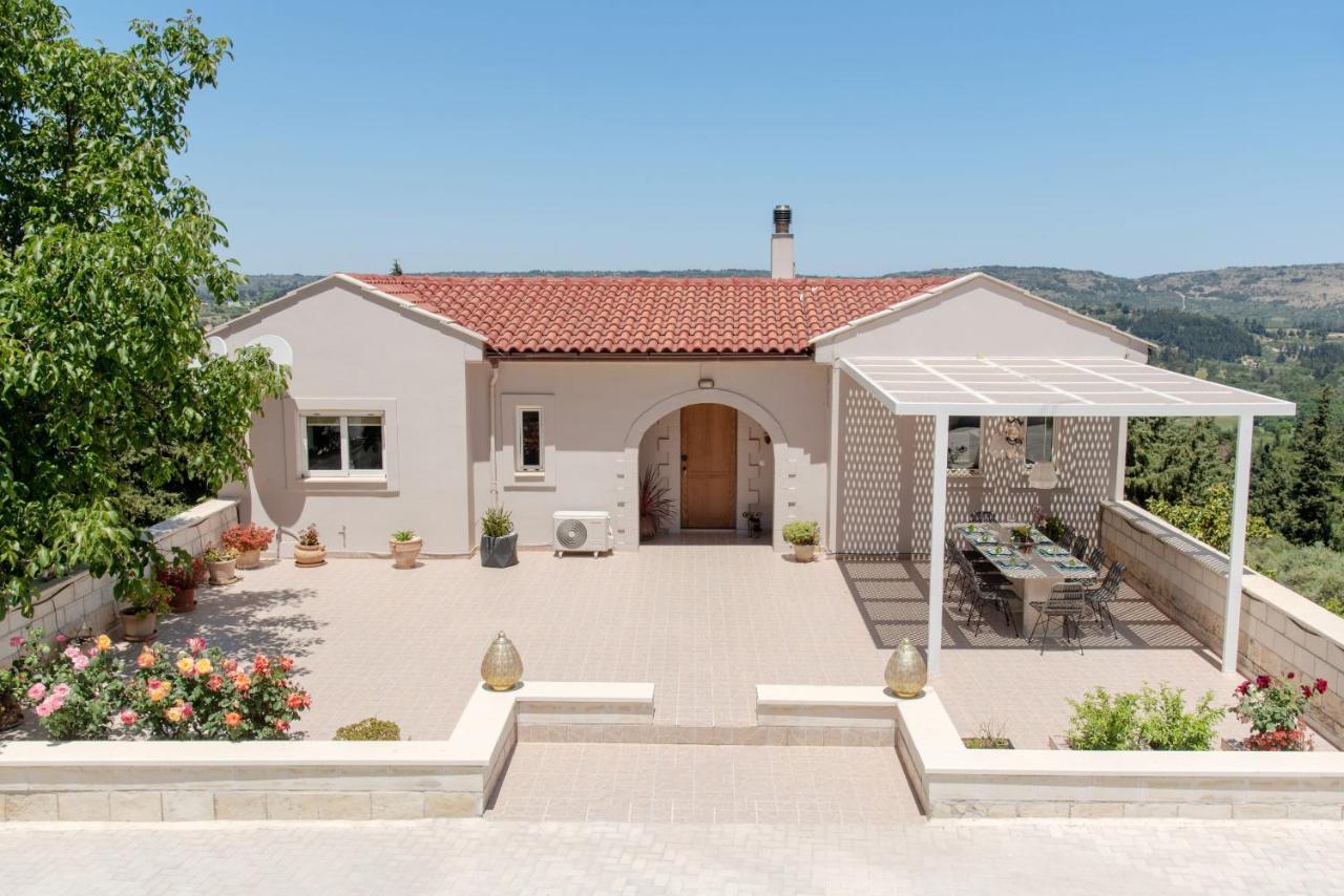Villa Chrysallis With Heated Pool Georgioupoli Exteriör bild