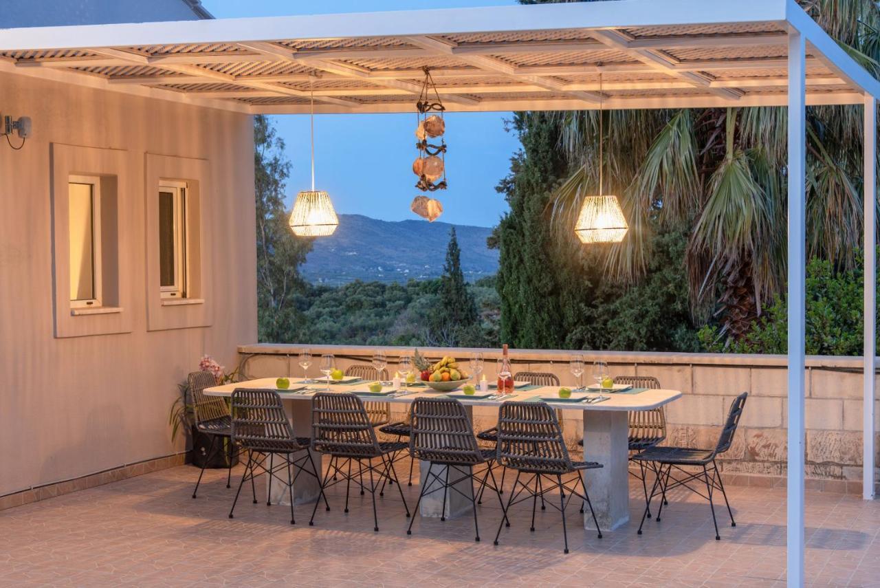 Villa Chrysallis With Heated Pool Georgioupoli Exteriör bild